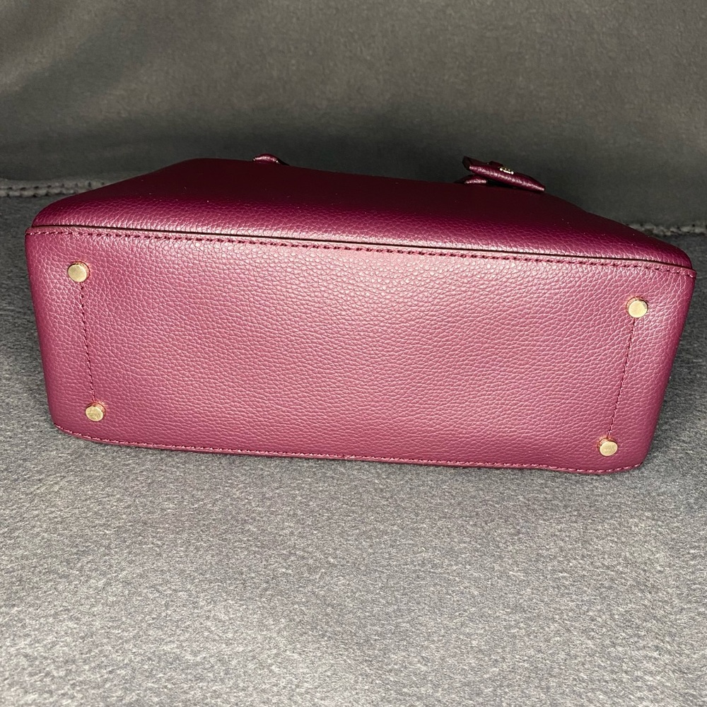 Kate Spade Convertible - Picture 4 of 6